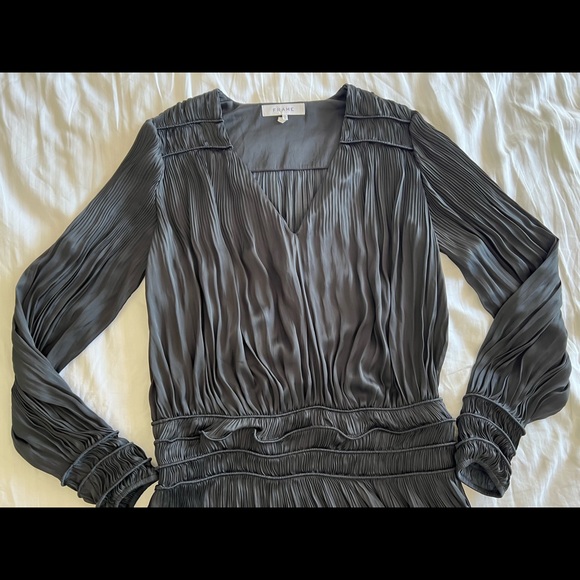 FRAME Women’s Pleated Pleat V Neck Long Sleeve Dress Smocked Black Size XS New - Picture 7 of 16